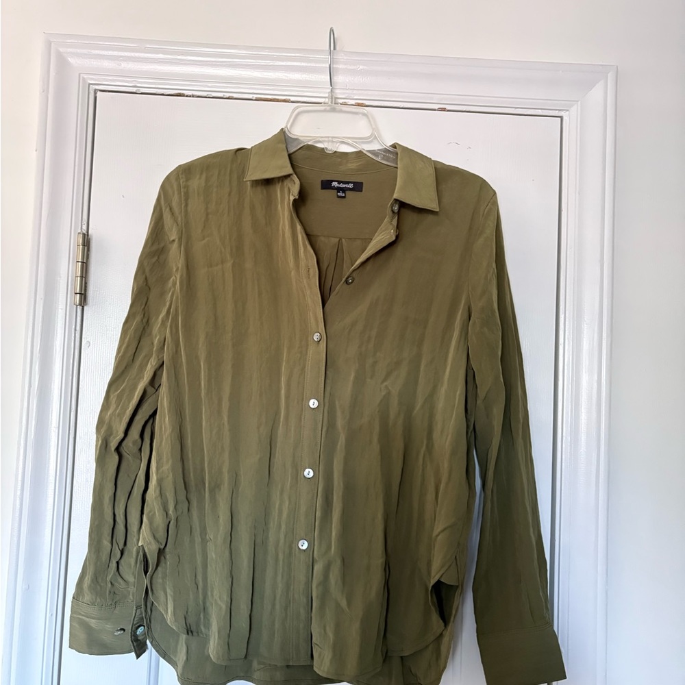 Madewell Olive Green Collared Button Up Shirt, soft silky material size sm - Picture 2 of 4